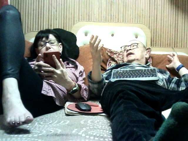 le modèle coupleofcoolx est en webcam porno dans un show sur le site bongacams, il possède les tags suivants: White/Caucasian,Brunette,Shaved
