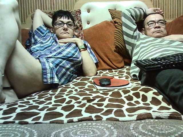 coupleofcoolx live cam on BongaCams