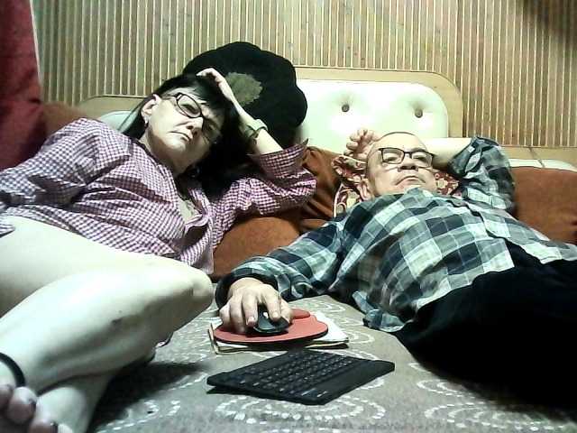 coupleofcoolx live cam on BongaCams