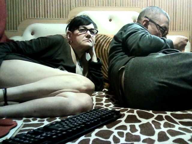 coupleofcoolx's BongaCams show and profile