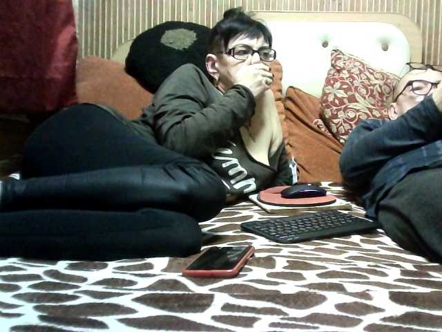 coupleofcoolx live cam on BongaCams