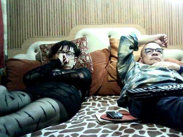 coupleofcoolx live cam on BongaCams