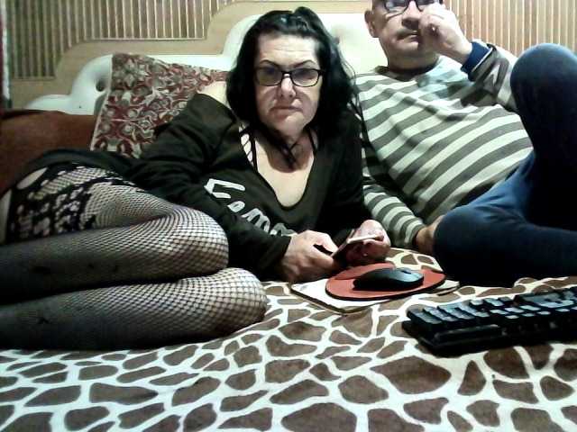 coupleofcoolx live cam on BongaCams