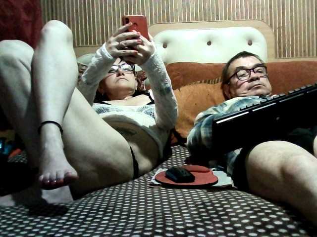 coupleofcoolx live cam on BongaCams