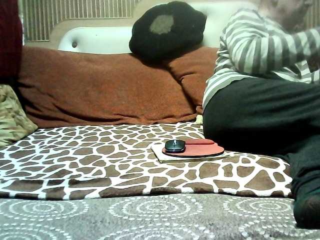 coupleofcoolx live cam on BongaCams