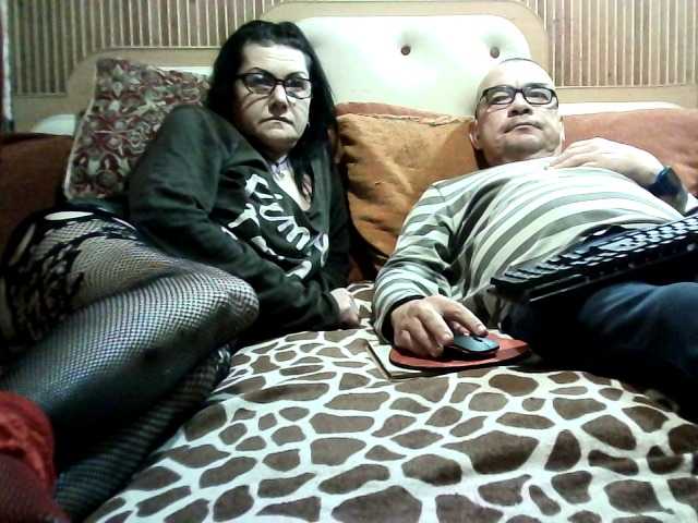 coupleofcoolx live cam on BongaCams
