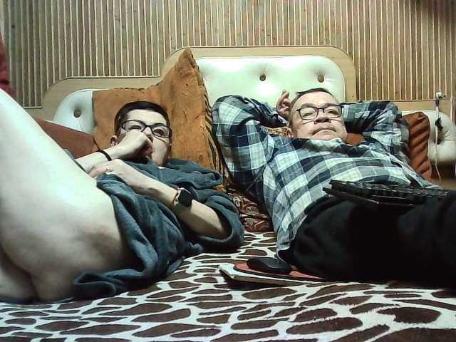 coupleofcoolx live cam on BongaCams