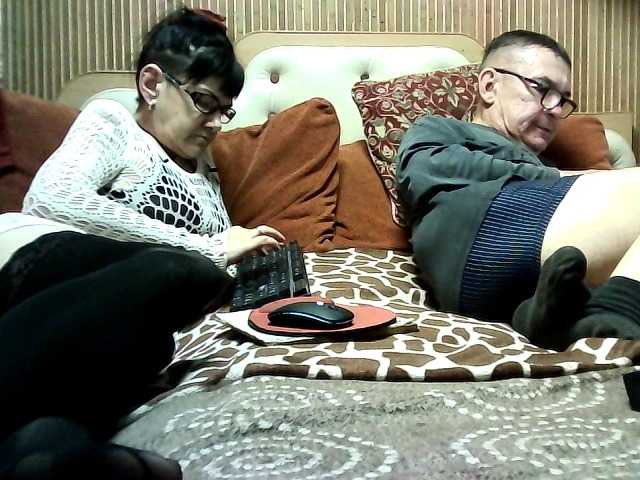 coupleofcoolx live cam on BongaCams