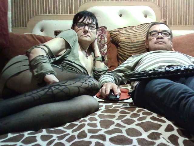 coupleofcoolx live cam on BongaCams