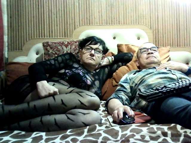 coupleofcoolx live cam on BongaCams
