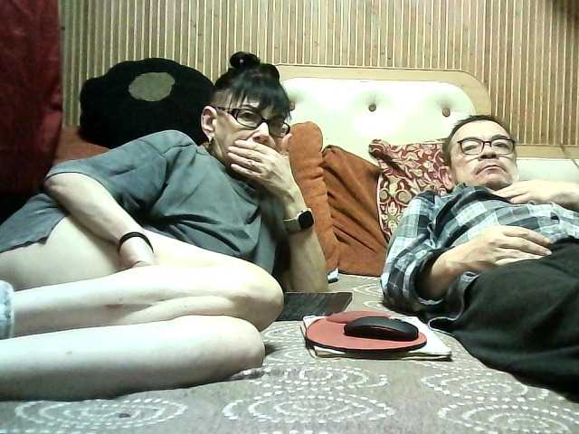 coupleofcoolx live cam on BongaCams