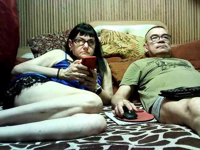 Model: coupleofcoolx