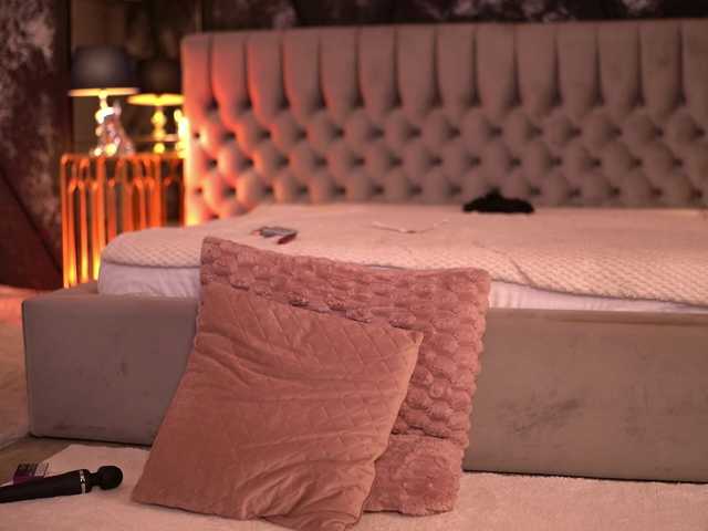 RamiraRowa live cam on BongaCams