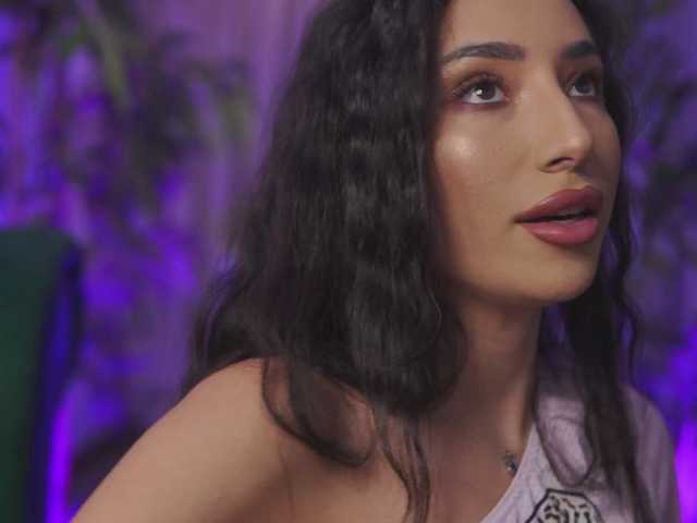 RamiraRowa's BongaCams show and profile