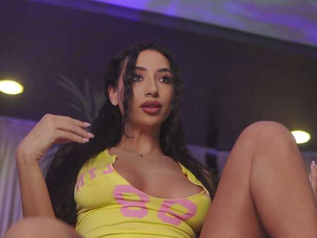 RamiraRowa's BongaCams show and profile