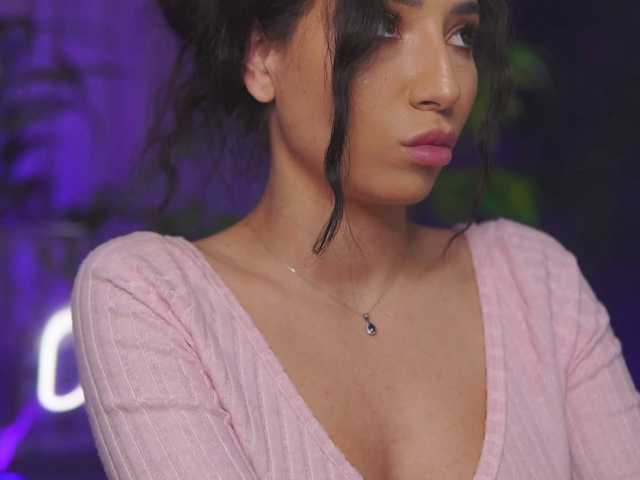 RamiraRowa's BongaCams show and profile