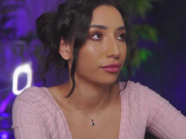 RamiraRowa's BongaCams show and profile