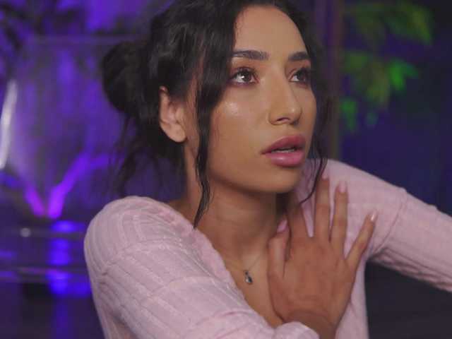 RamiraRowa's BongaCams show and profile