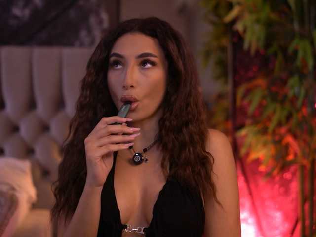 RamiraRowa live cam on BongaCams