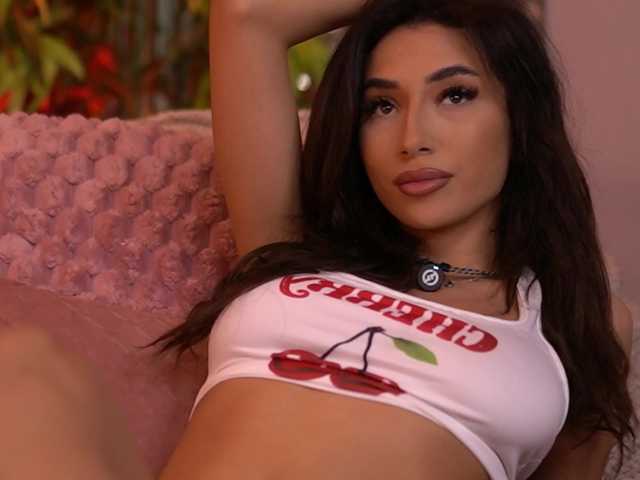 RamiraRowa live cam on BongaCams