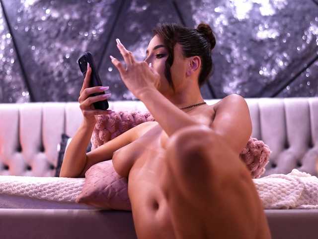 RamiraRowa live webcam show