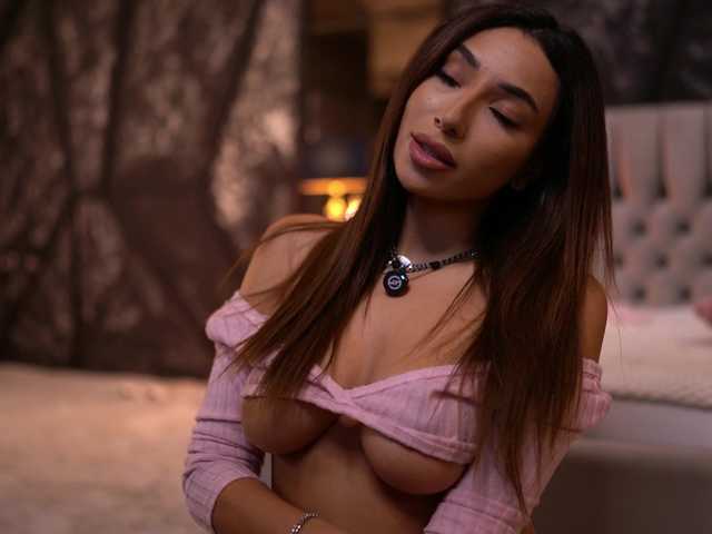 RamiraRowa live cam on BongaCams