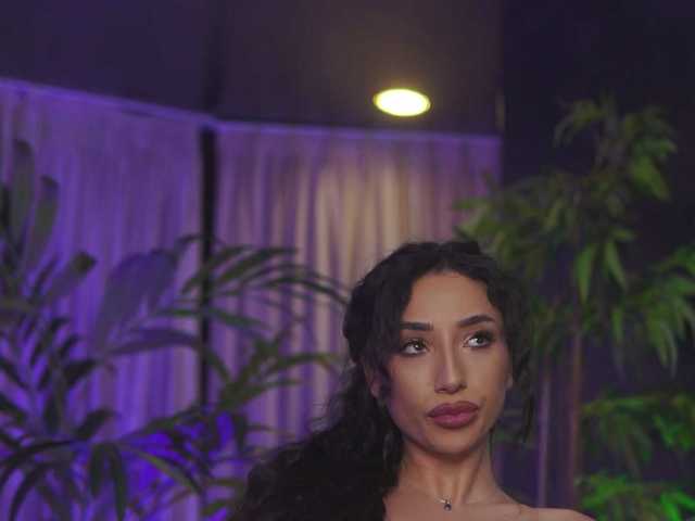 RamiraRowa's BongaCams show and profile