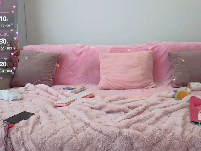 Anuskatz live cam on BongaCams