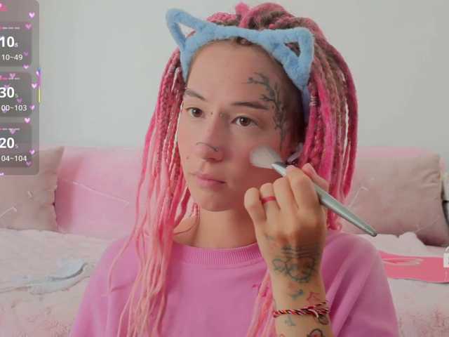 Anuskatz live cam on BongaCams