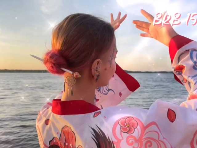 Ne_Sonya live cam preview