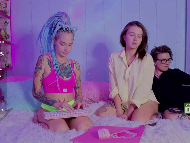 Anuskatz live cam on BongaCams