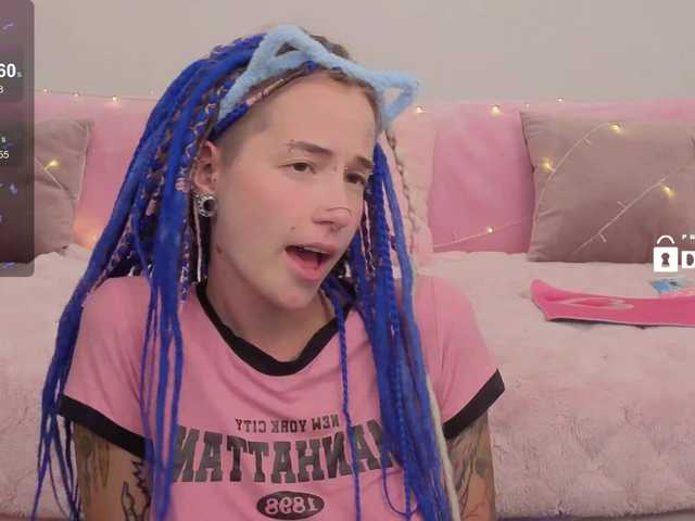 Anuskatz live cam on BongaCams