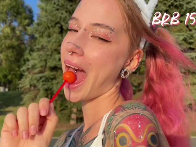 Anuskatz live cam on BongaCams