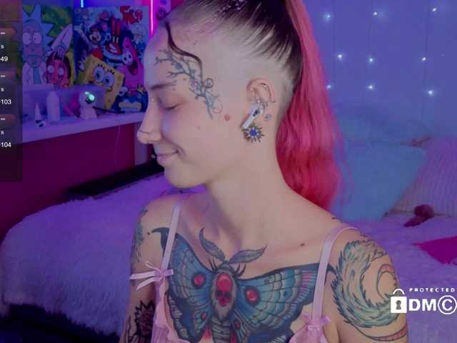 Anuskatz live webcam show