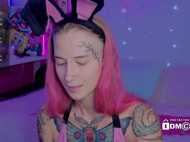 Anuskatz live webcam show