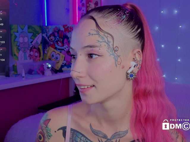 Anuskatz live webcam show