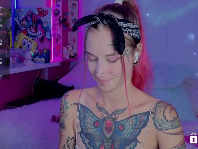 Anuskatz live cam on BongaCams