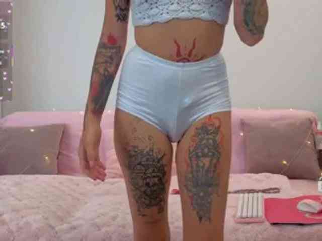 Ne_Sonya webcam