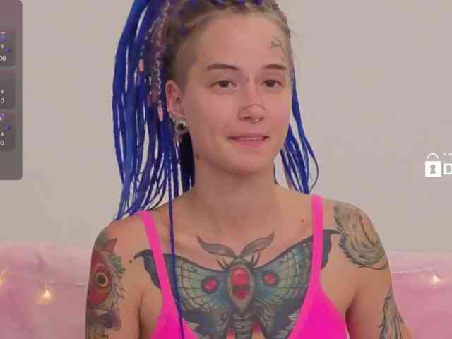Ne_Sonia webcam