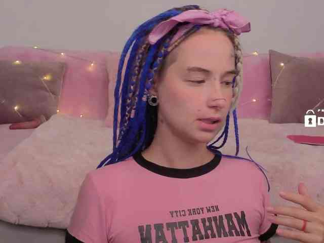 Ne_Sonia webcam