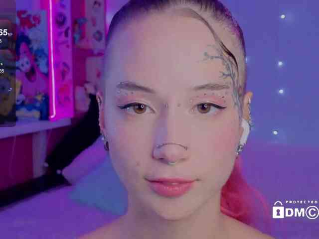 Ne_Sonya webcam