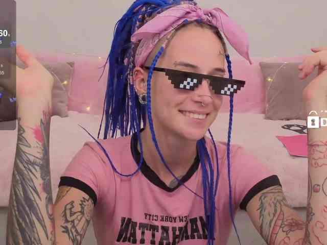 Ne_Sonia webcam