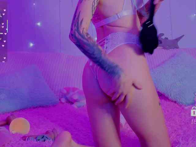 Ne_Sonya webcam