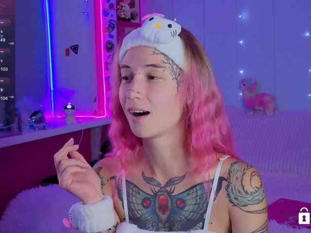 Ne_Sonia webcam