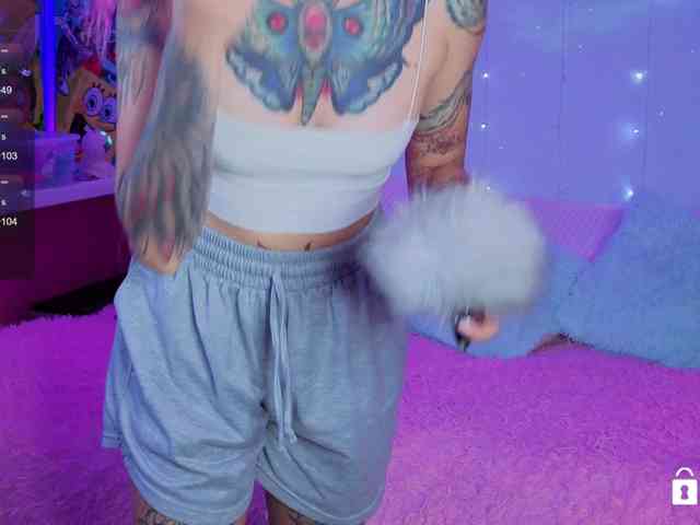 Ne_Sonia webcam