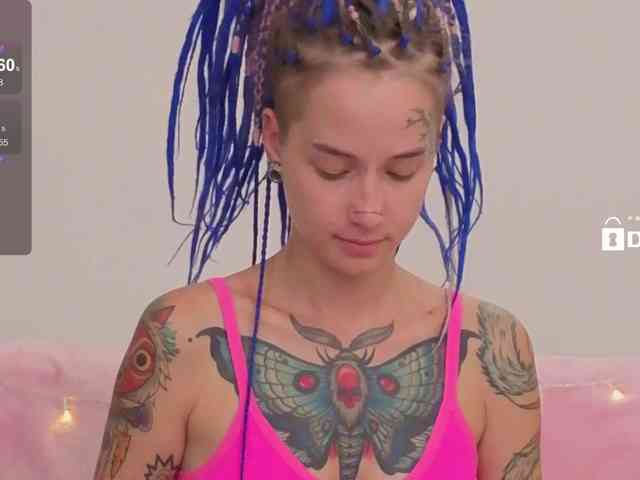 Ne_Sonia webcam