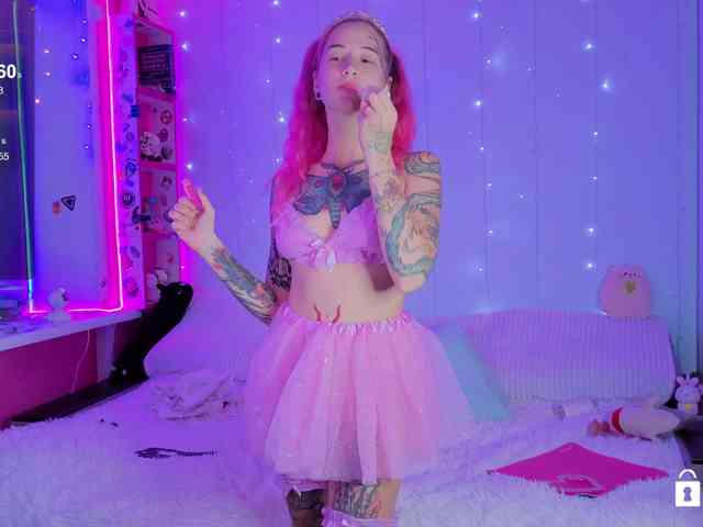 Ne_Sonia webcam
