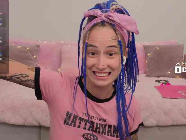 Ne_Sonia webcam