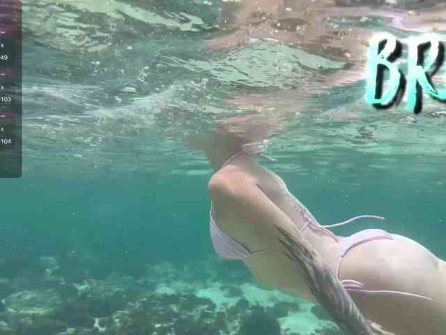 Ne_Sonia webcam