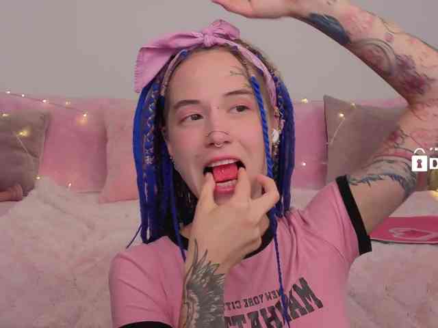 Ne_Sonia webcam